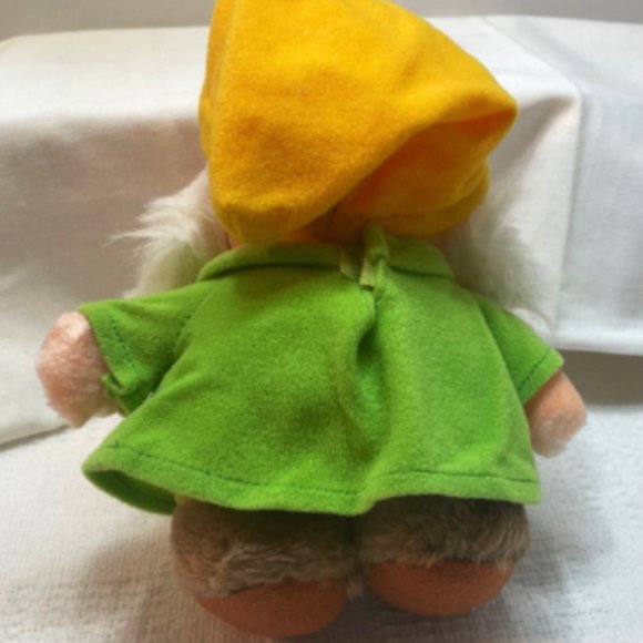 Snow White and The Seven Dwarfs Plush - Picture 7 of 7